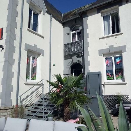 Hotel Le 6 3 Resto Home Port-en-Bessin-Huppain Exteriér fotografie