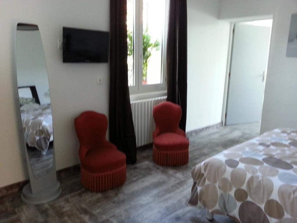 Hotel Le 6 3 Home Port En Bessin Pokoj fotografie